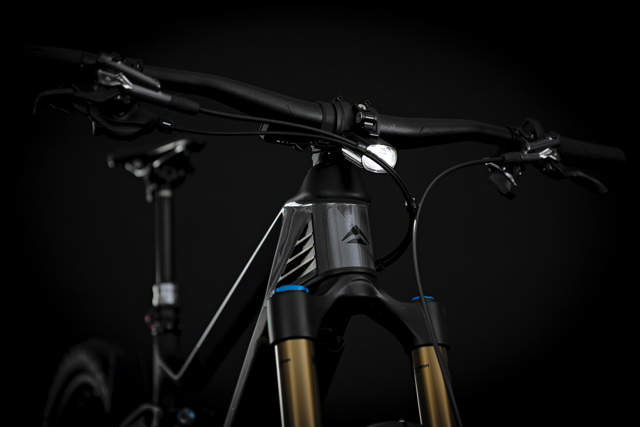 E-ONE SIXTY 700 MATT TITAN/BLACK S 41.5CM